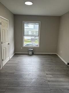 3rd image of 926 Walnut STREET