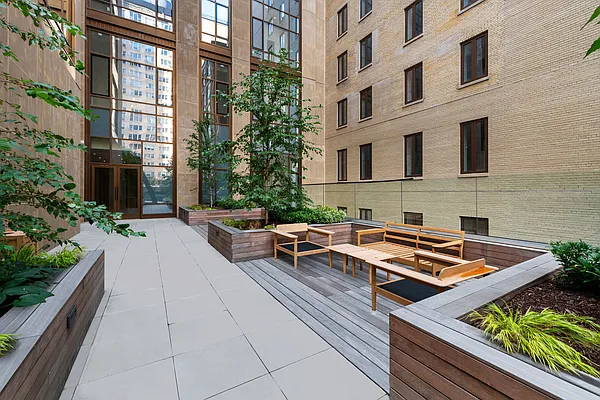 Sold by Compass | media 18