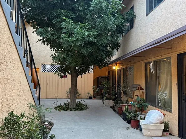 7904 Laurel Canyon Blvd Unit 12, North Hollywood, CA 91605