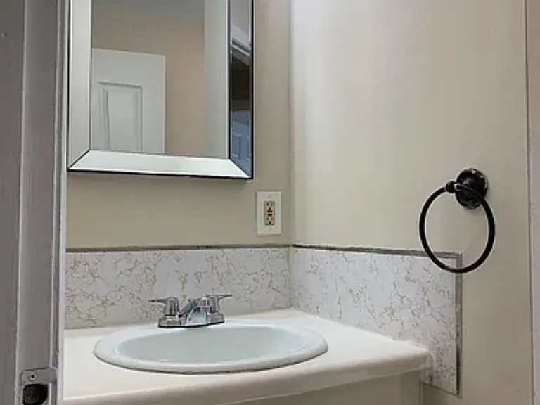 3 Dana Ct #2 — Photo 16