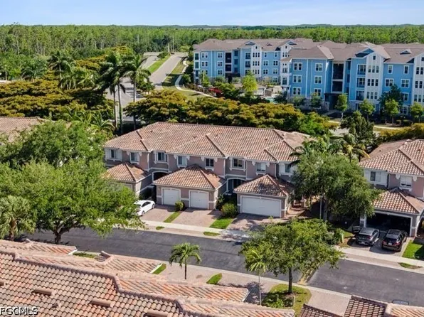 9967 Chiana Cir, Fort Myers, FL 33905