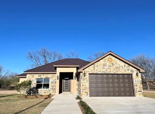 374 Eagle View Rd, Eagle Pass, TX 78852