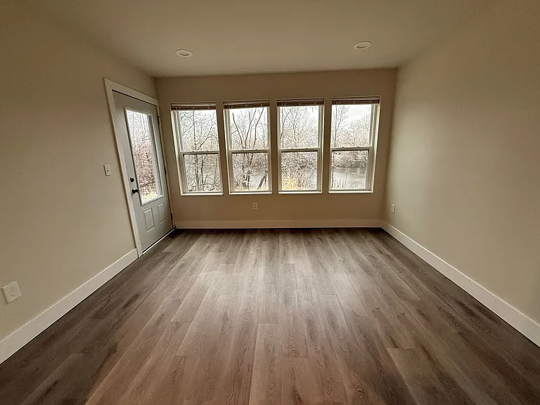 6535 Anderton Ave — Photo 9