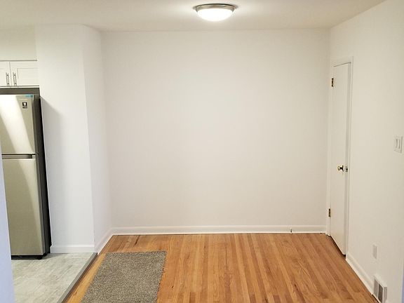 2nd image of 3923 Lankenau Ave