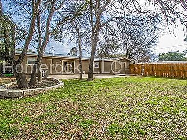 3rd image of 303 Lakeway Dr