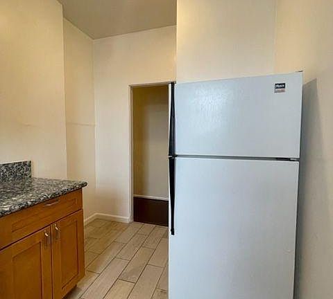 5th image of 2856 Francis Ave APT 303