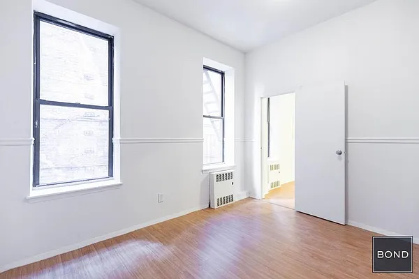 Rented by Bond New York | media 8