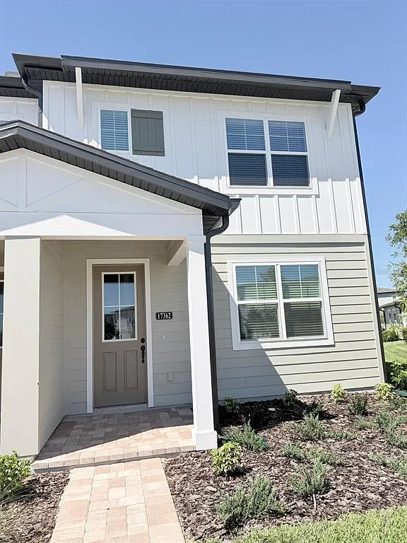 3 bed, 2.5 bath, 1575 sqft, $2,850 — Photo 3
