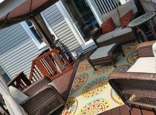 1044 Fisher Ave, Secaucus, NJ 07094