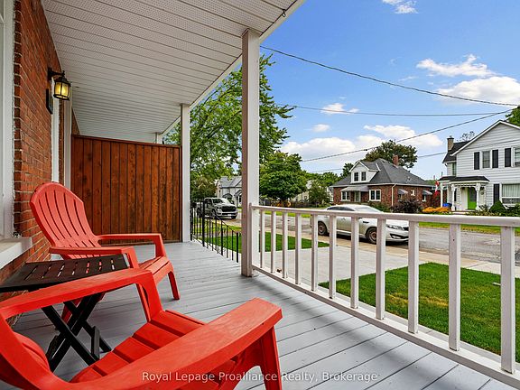 4th image of 104 Inkerman St