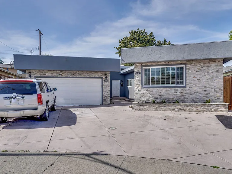 1893 Stardust Ct — Photo 1