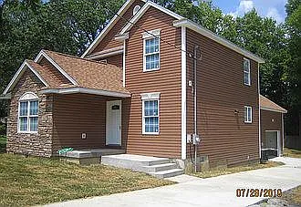314 W Sycamore St photo 1