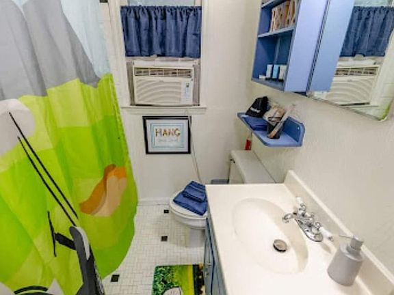 2nd image of 5275 W Mountain St #2