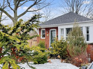 38 Wildwood Cres, Toronto, ON M4L2K7