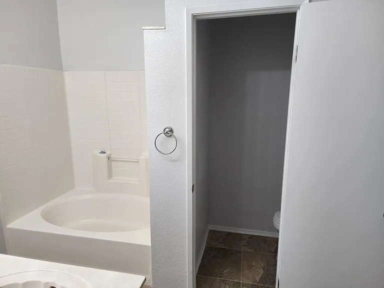 1738 Shane Ln — Photo 19