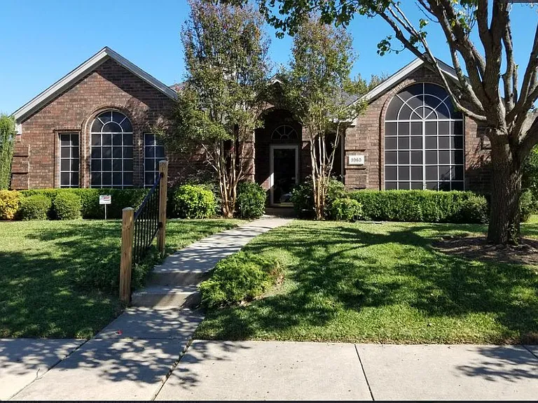 9960 Dixon Ct — Photo 1