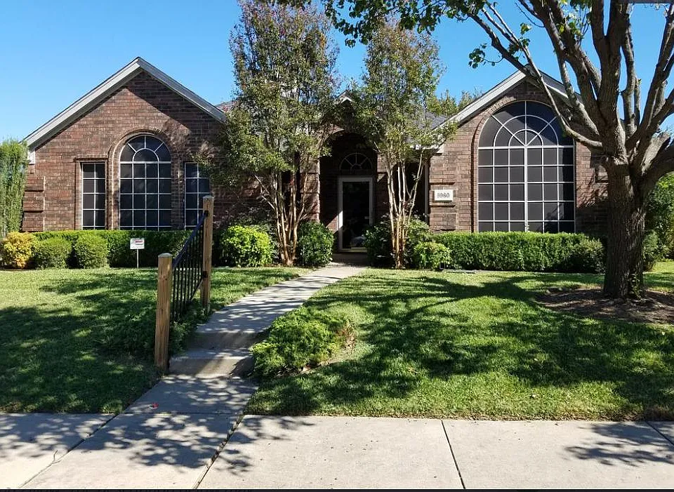 9960 Dixon Ct