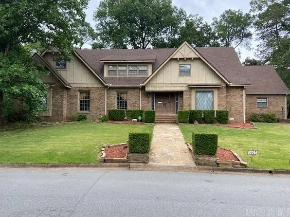 3027 Painted Valley Dr, Little Rock, AR 72212