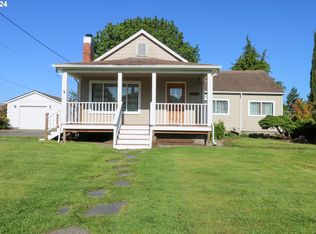 2352 Chester St, North Bend, OR 97459