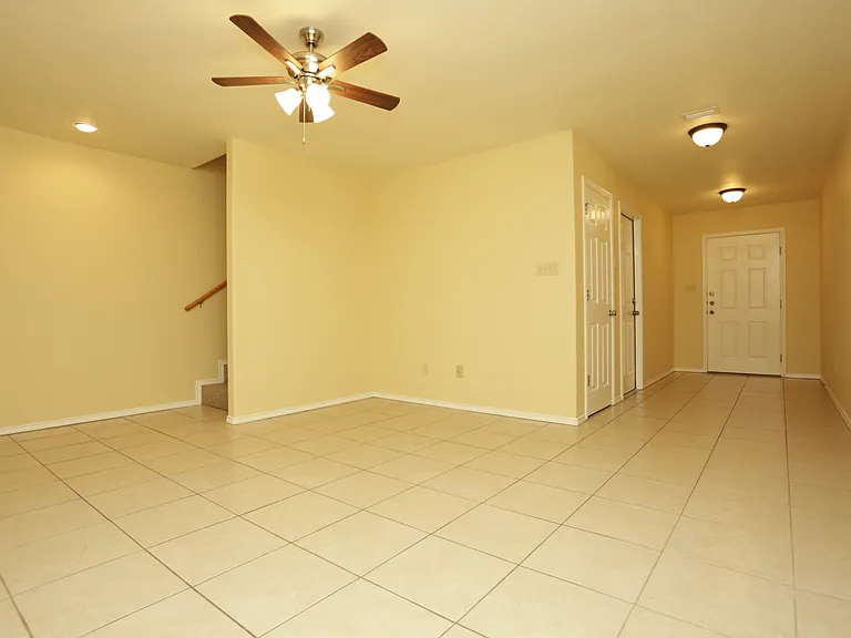 Stone Oak Townhomes — Photo 22