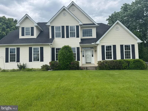 200 Stewards Ct, Bear, DE 19701