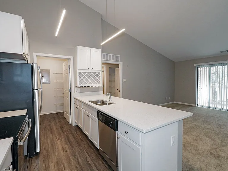 Bordeaux Kitchen