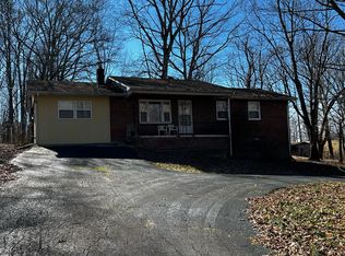 115 Horseshoe Cir, Jamestown, TN 38556