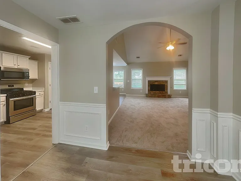 217 Arbor Dr — Photo 6