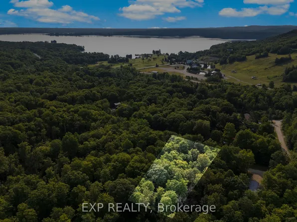 1 Crestview Dr, Greater Madawaska, ON K0J 1H0