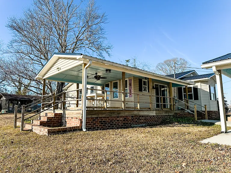 1221 Longpoint Rd — Photo 5