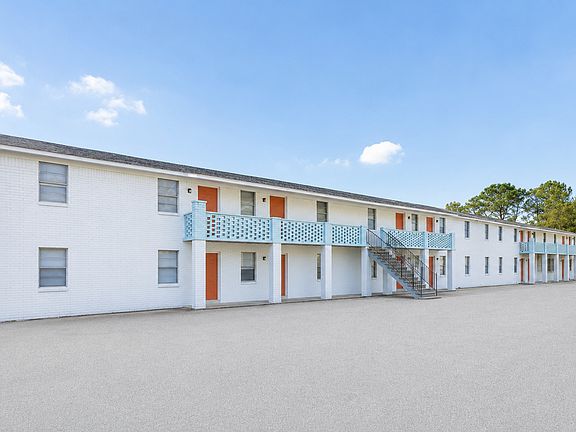 2nd image of 106 Marilyn St APT 20