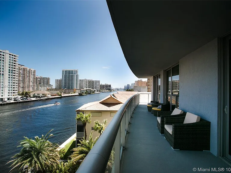 2600 E Hallandale Beach Blvd #T501 — Photo 15