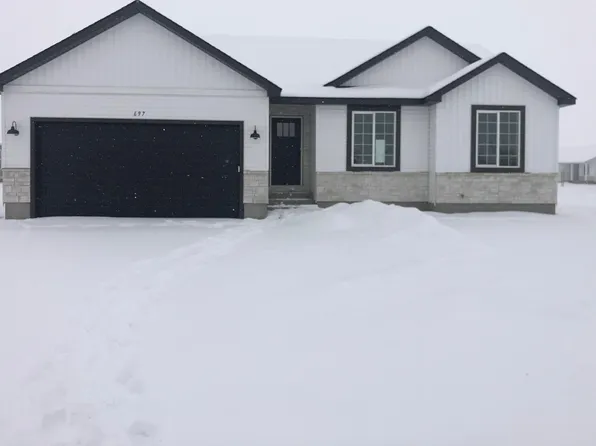 697 W Flannagon St, Idaho Falls, ID 83402