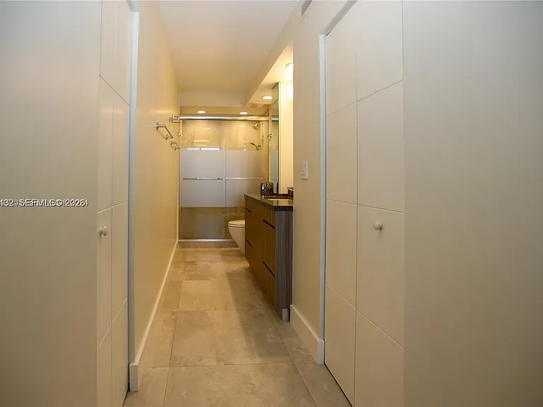 300 Bayview Dr #216 — Photo 18
