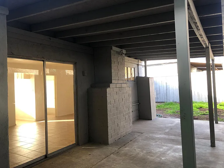 1227 Greenfield Dr — Photo 16