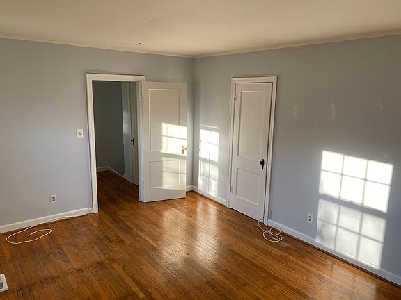 3rd image of 1600 S Barton St APT 749