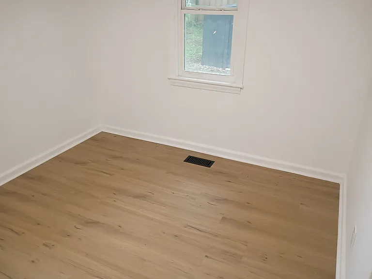 401 Circle Dr — Photo 5