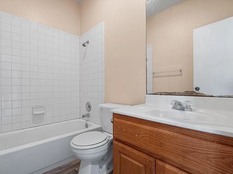 7502 Lazy Creek Dr #A — Photo 25