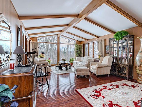 5th image of 1411 MARQUARDT ROAD