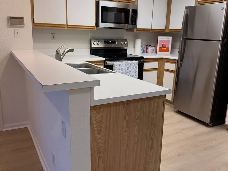 2800 Keller Dr #306 — Photo 4