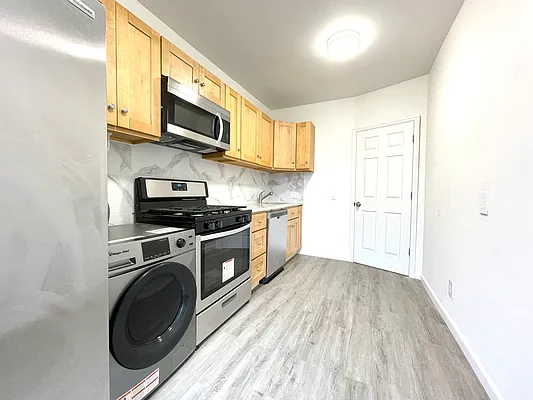 Rented by Compass | media 17