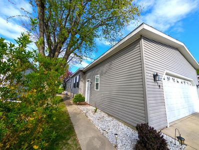 119 Club Cir, Belvidere, IL, 61008