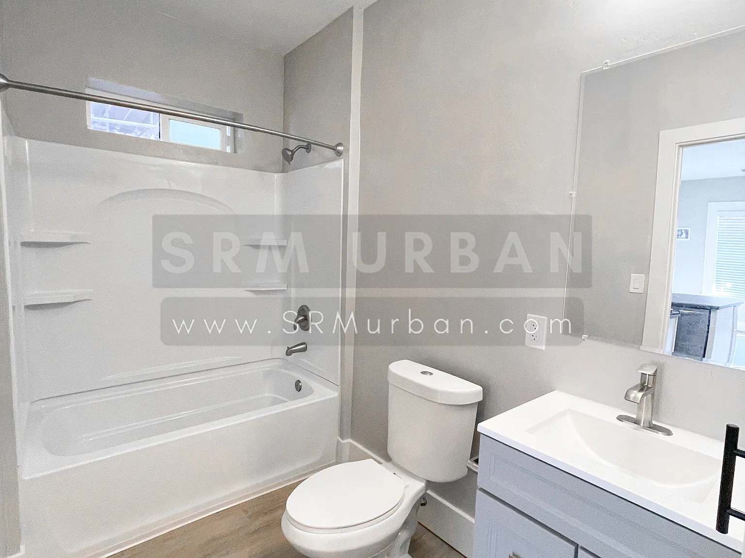 Studio, 300 sqft, $1,895 — Photo 4