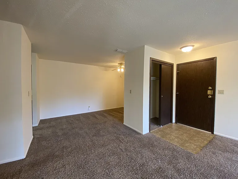 Kimberly Club Apartments — Photo 140