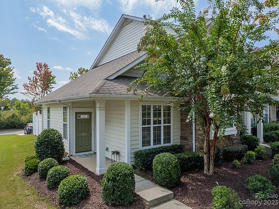 2nd image of 8029 Willow Branch Dr #12