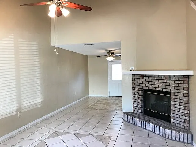 705 Valley Rd — Photo 3