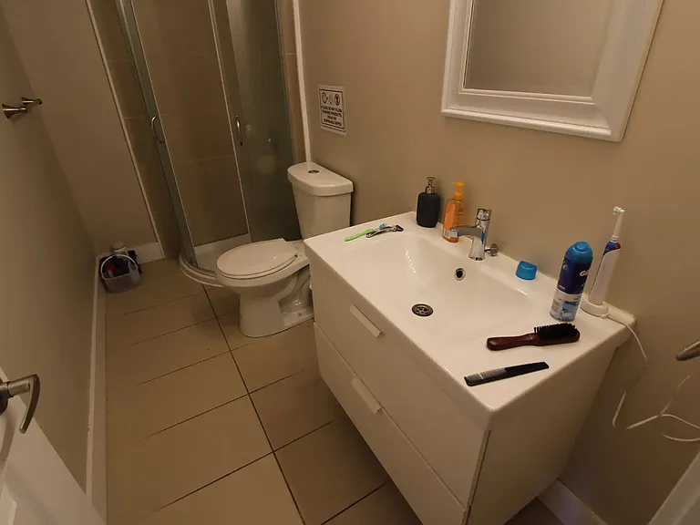 480 Nelson St #3 — Photo 10
