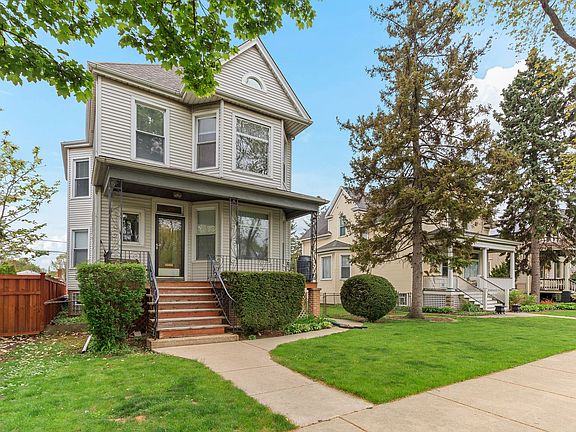 2nd image of 4253 N Lowell Ave #2