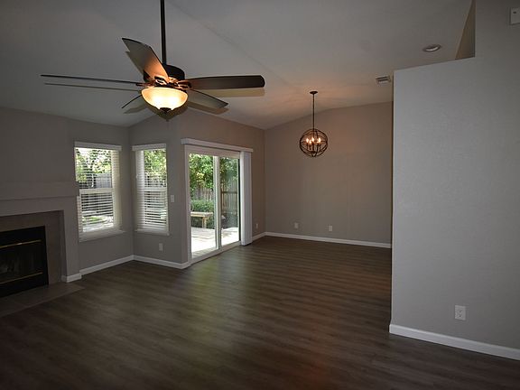 3rd image of 301 Willowwood Ct