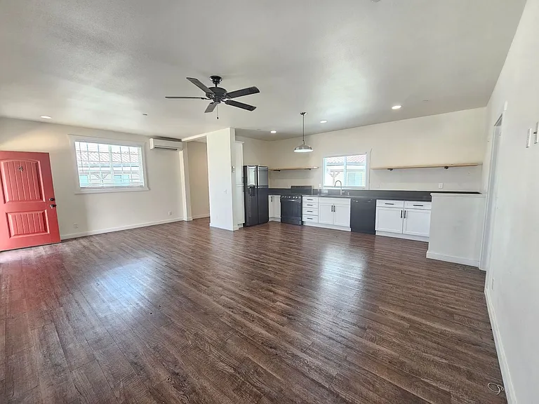 6615 National Park Dr — Photo 2